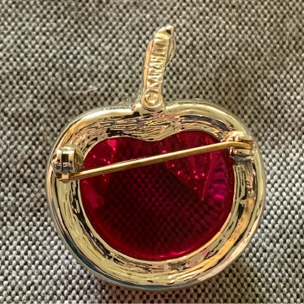 SARAH COVENTRY Red Pink Magenta Jelly Belly Plum Apple Vintage Brooch Pin